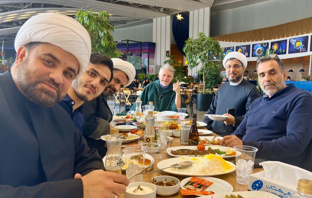 Lunch in Qom - Jan 25